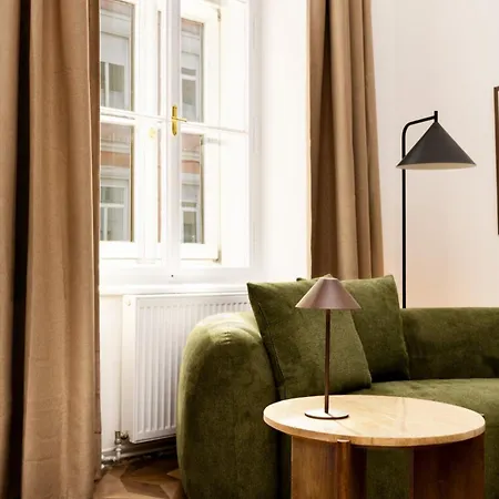 Cozy Luxury Center 1 Appartamento *